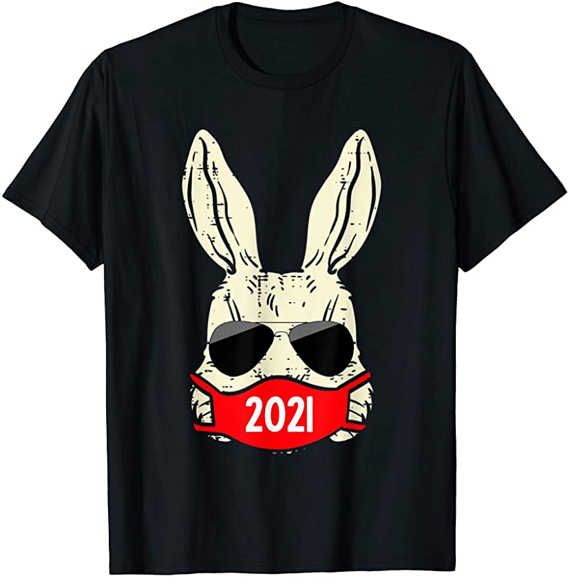 Bunny With Face Mask Happy Easter 2021 Family Easter Pajamas T-Shirt