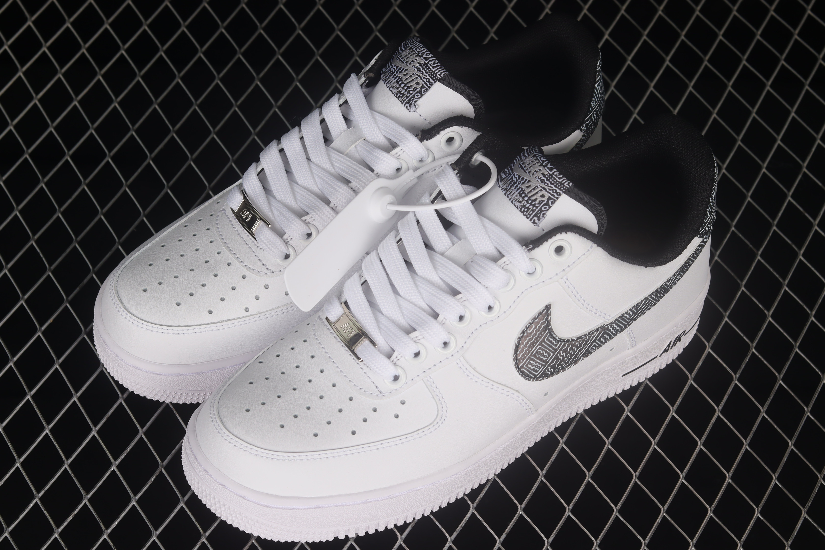 Nike Air Force 1 Low ’07 White Metallic Silver Shoes Sneakers SNK495194166