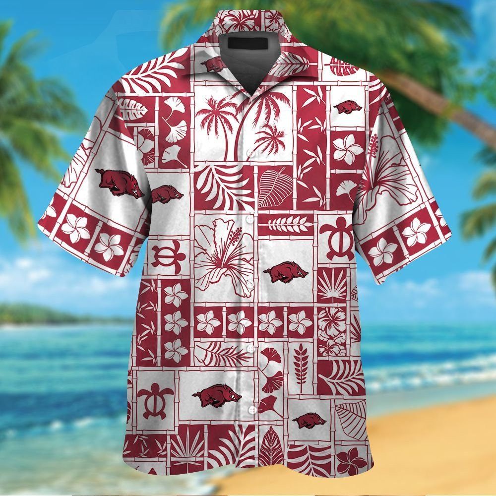 Hawaiian Short Sleeve Arkansas Razorbacks Button Up Shirt