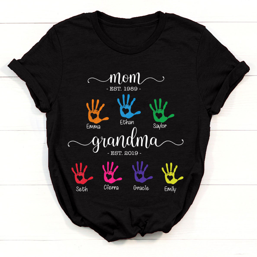 Personalized Grandma With Custom Kid Names, Kids Hands Mom And Grandma T-Shirt