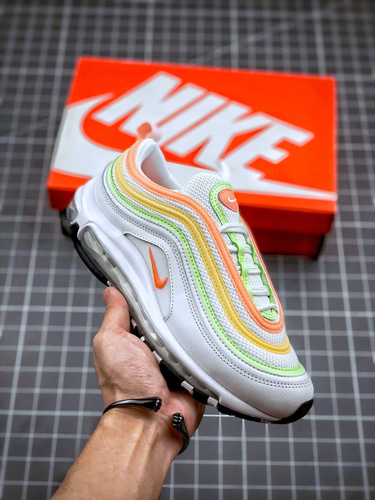 Nike Air Max 97 WhiteAtomic Pink-Melon Tint-Barely Volt-Black 5339565