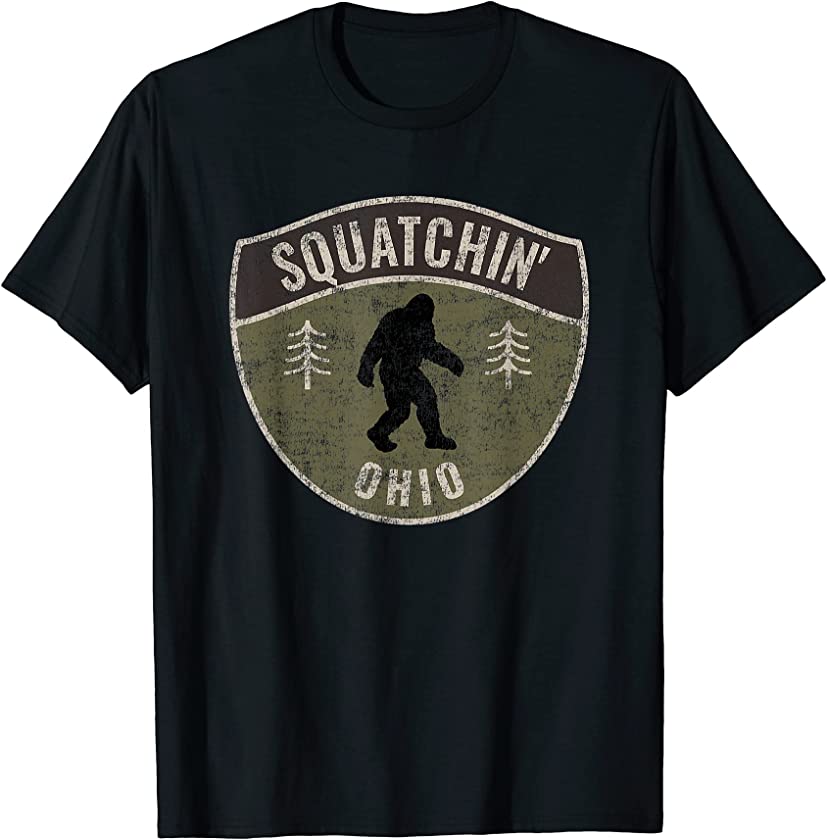 Vintage Sasquatch Squatchin’ Ohio Big Foot Hunting T-Shirt