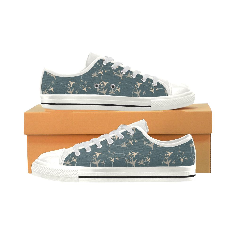 Airplane Circle Pattern Women's Low Top Shoes White