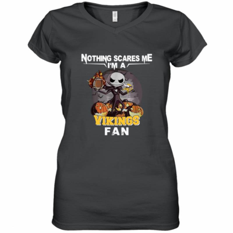 Jack Skellington nothing scares me I’m a Minnesota Vikings fan shirt Women’s V-Neck T-Shirt