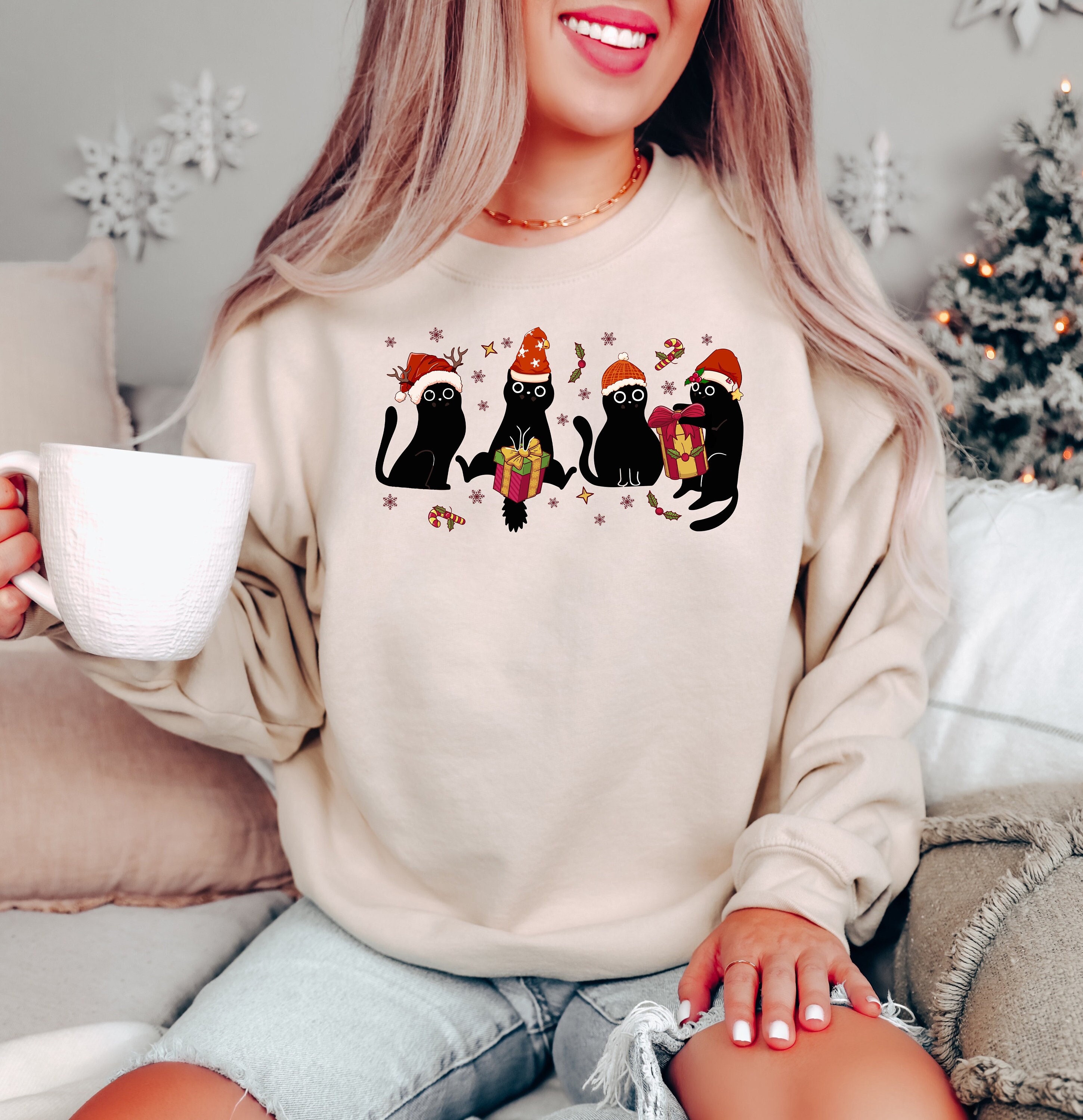 Black Funny Cat Mom Christmas Sweatshirt