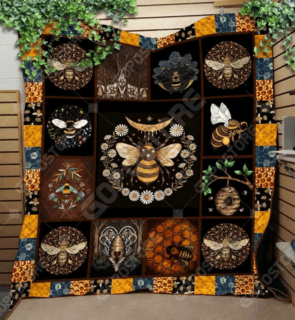 Animal Bee Black Theme Quilt Blanket