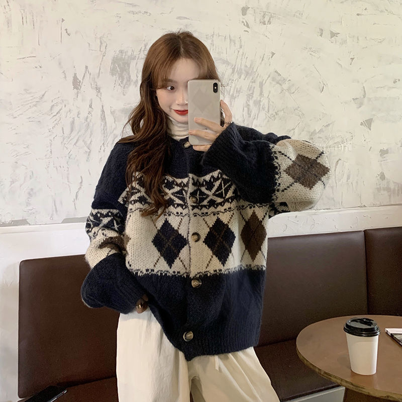 Autumn Winter 2021 New Retro Jacquard Knitted Loose Large Size Single-breasted Cardigans Round Neck Long-sleeved Sweater Women alx