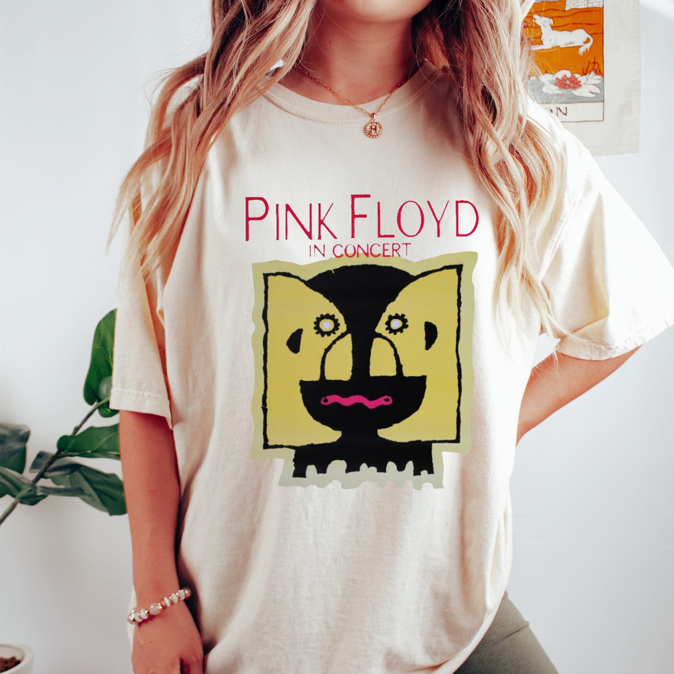 Pink Floyd Shirt, Pink Floyd, Pink Floyd T-Shirt, Pink Floyd Gift, Vintage Rock T Shirt, Pink Floyd Tee, Shirt Pink Floyd, Band Tee