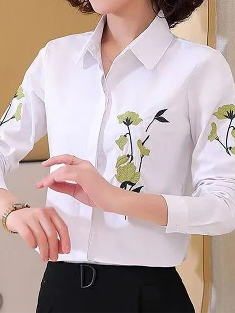 Summer Office Lady Floral Embroidery Korean Fashion Woman Blouses 2022 Loose Half Sleeve Casual Tops Elegant Button New Shirt alx