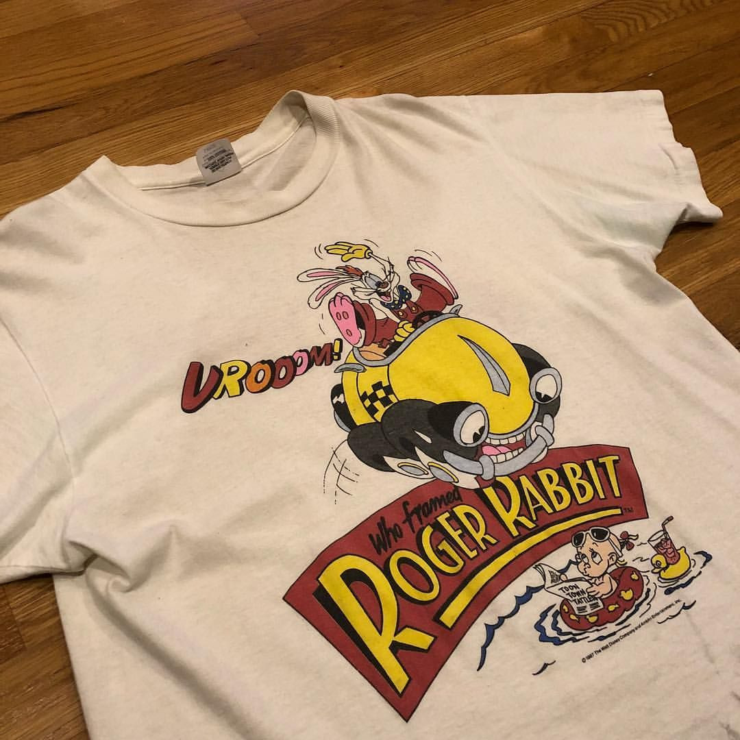 Roger Rabbit Bows On This Saturday Shirt