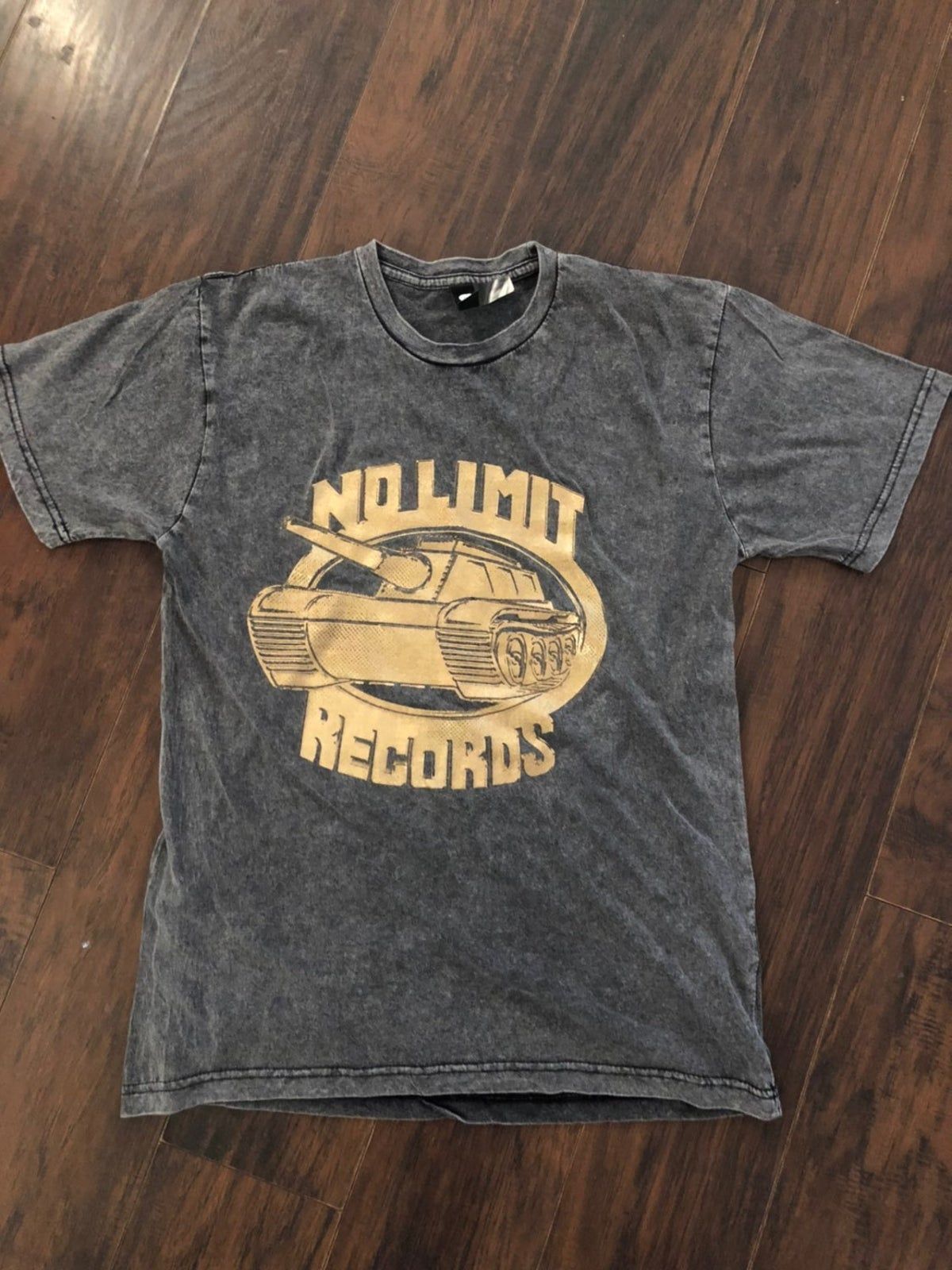 No Limit Vintage Gray Shirt