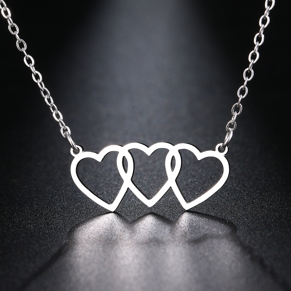 Stainless Steel Necklaces Hollow Three Hearts Korea Pendant Collar Chain Fashion Necklace For Women Jewelry Friends Party Gifts alx