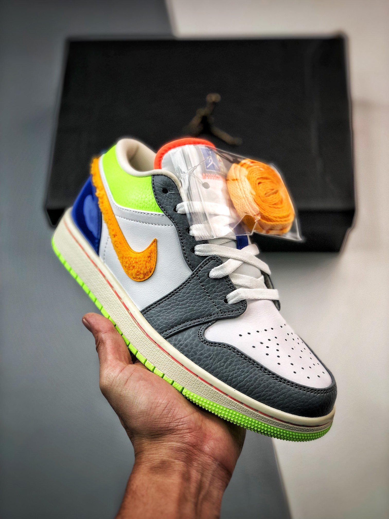 JD 1 Low ‘Hoops’ WhiteCoconut Milk-Shadow Green-Laser Orange 5342055