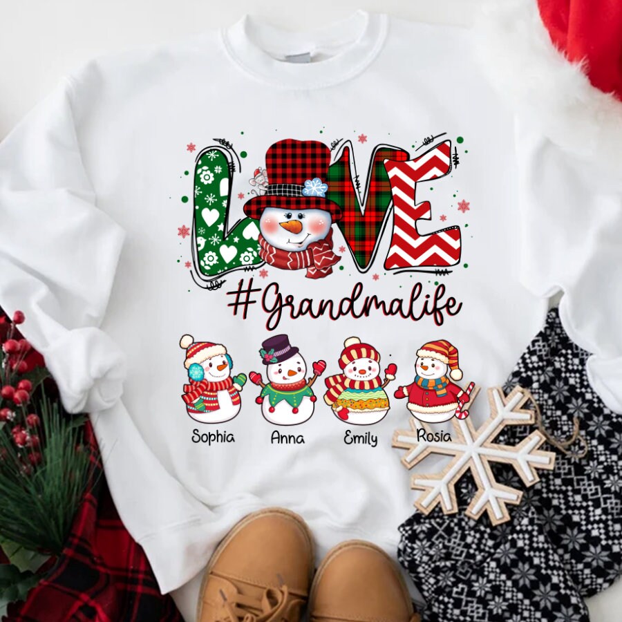 Custom Christmas Love Grandma Sweatshirt, Christmas Long Sleeve for Mom Grandma Mimi GiGi With Kidnames, Custom Snowman Grandma Sweatshirt