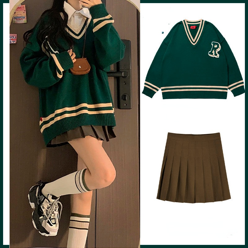 [Girls Two Piece Suit] Autumn and Winter Retro Sweet and Cool College Style V-neck Sweater + Pleated Skirt Women’s Suit alx