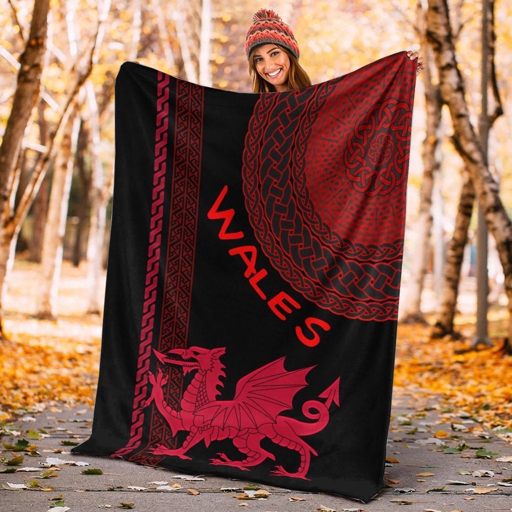 Wales Celtic Premium Blanket Cymru And Celtic Pattern