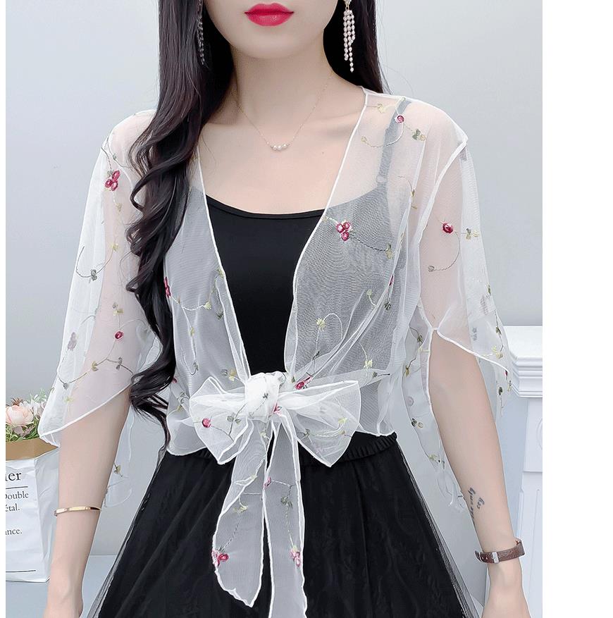 Women Sexy See Through Cardigans Half Sleeve Lace Mesh Lace Vintage Embroidered Mesh Crop Tops Streetwear Cardigans Shrug alx