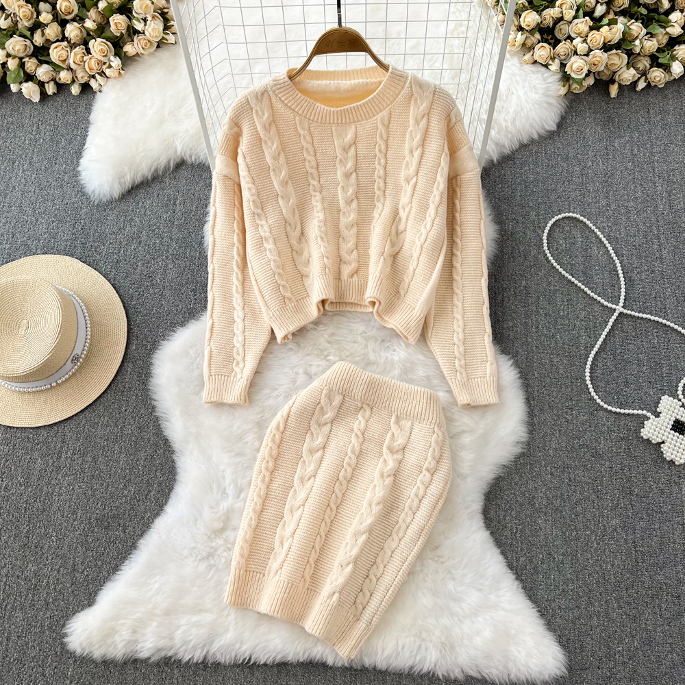 Casual and Lazy Style Round Neck Pullover Short Sweater + High Fanny Pack Hip Knit Skirt Two-piece Set alx