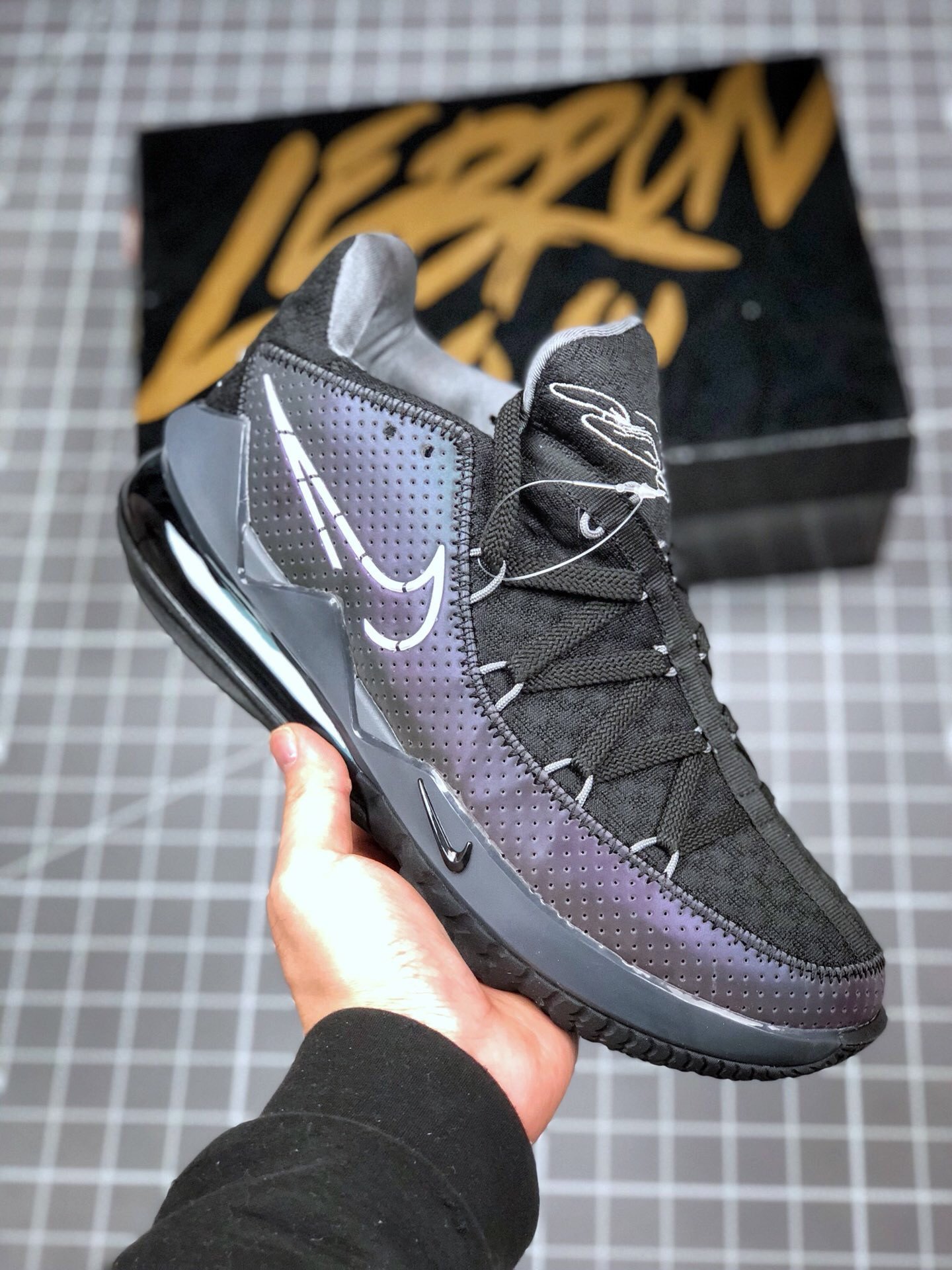 Nike LeBron 17 Low Black Glow in the Dark 5338452