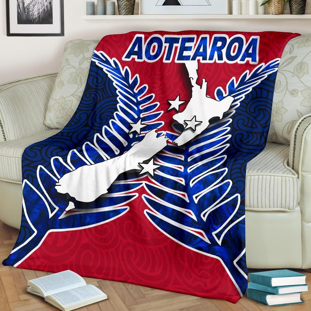 Aotearoa Map Premium Blanket With Fern TH4