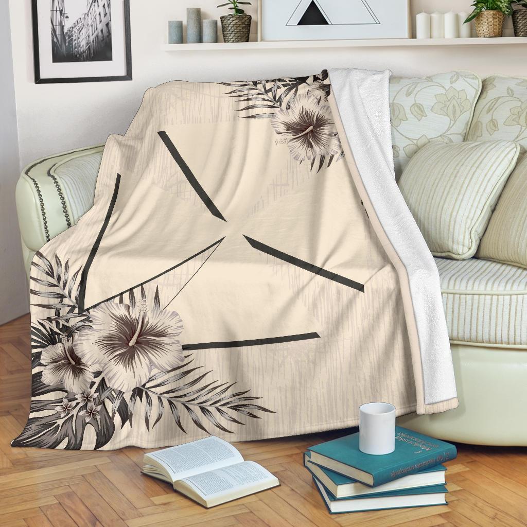 Wallis and Futuna Blanket – The Beige Hibiscus A7