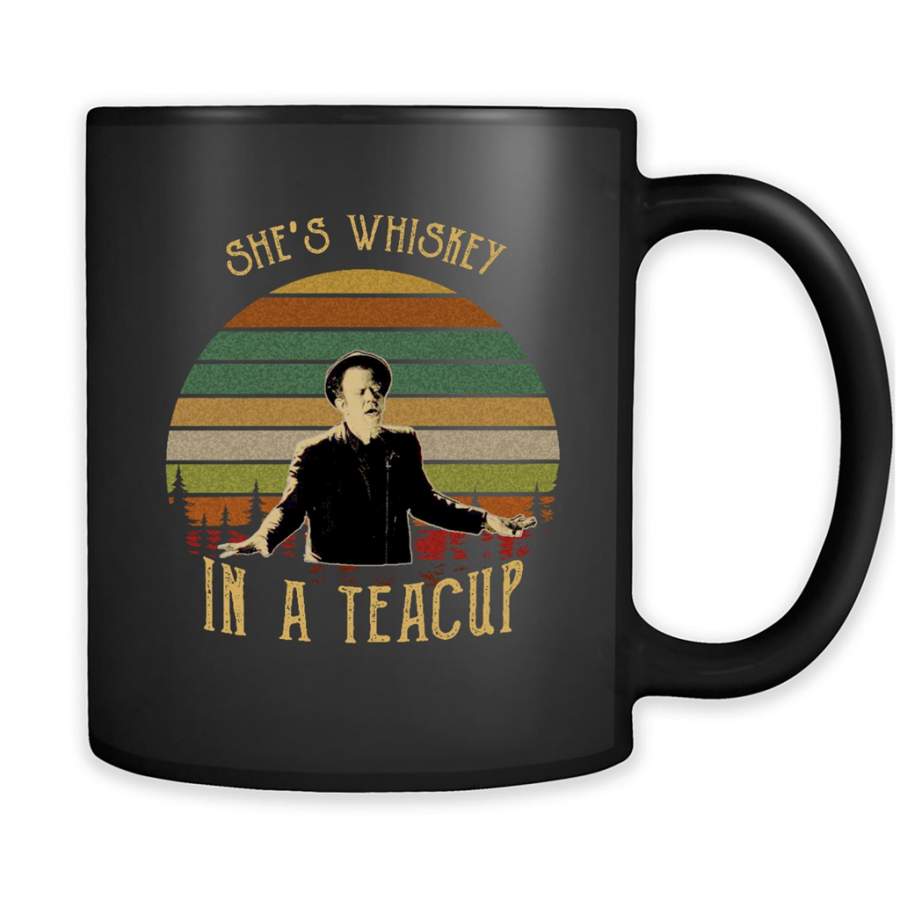 Tom SHe’s Whiskey In A Teacup Classic Vintage Retro Design – Full-Wrap Coffee Black Mug