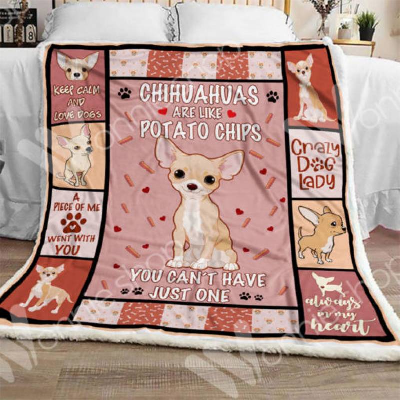 Chihuahua Dog Sherpa Blanket OCT2503 67O51