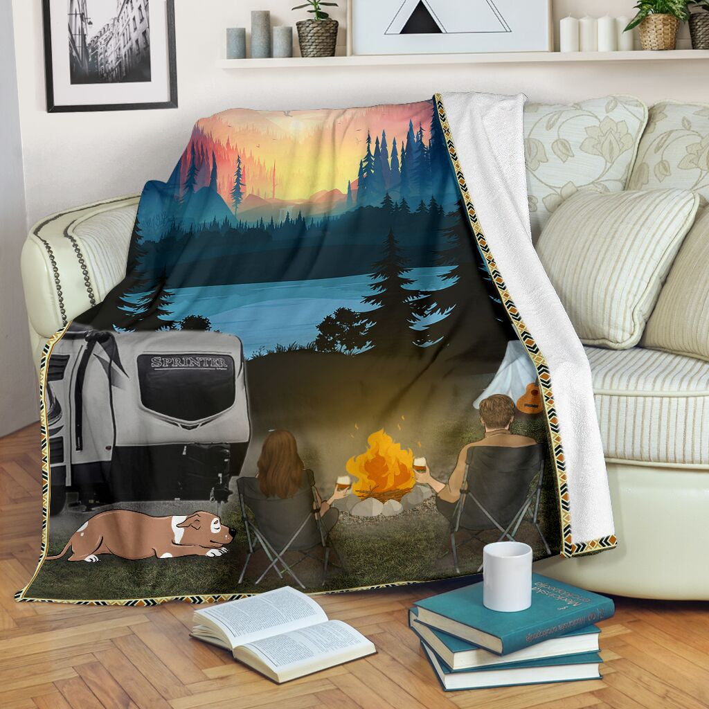 Camping Couple Drinking Around Campfire Sherpa Fleece Blanket Great Customized Blanket Gifts For Birthday Christmas Thanksgiving