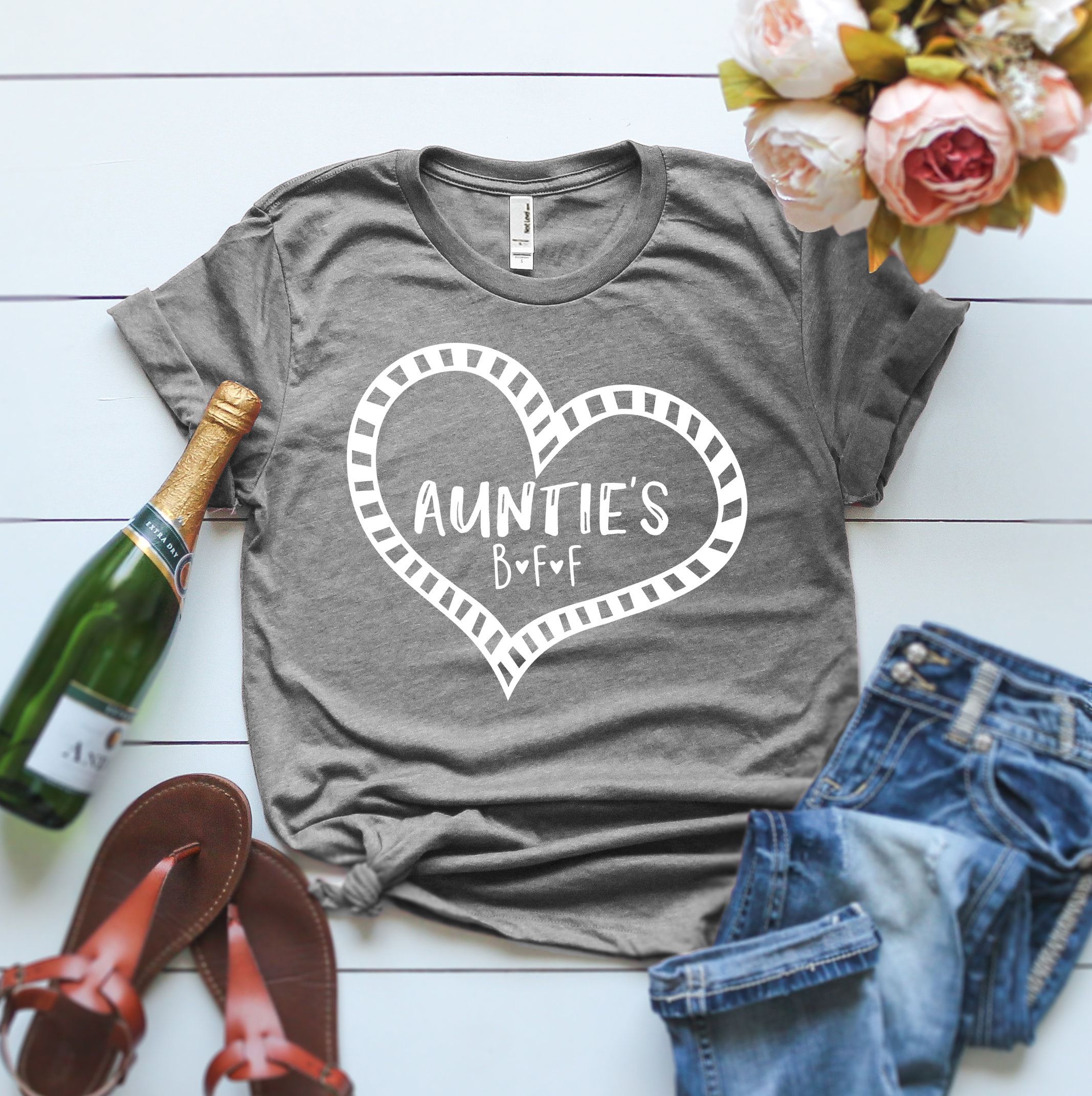 Auntie'S Bff Aunties Bff New Aunt Gift Auntie Shirt Aunt Clothes Gifts For Aunt Gift For Daughter Cute Tshirt Funny T-Shirt