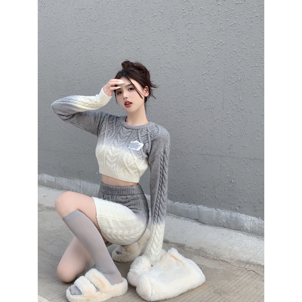 Y2K Aesthetic 2 Sets Knitted Cropped Top Mini Skirt Sets Contrast Color Gradient O-neck Sweater Top Harajuku Sexy Dress Set alx