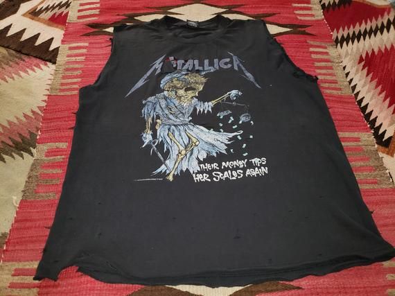 Vintage 1994 Metallica Scales Scull Thrashed Zombie 90S Concert Tour Faded Distressed Tee T Shirt 44 Large