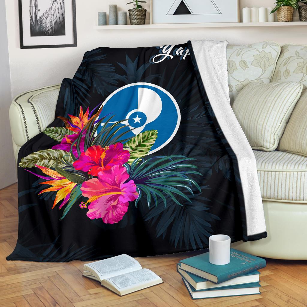 Yap Polynesian Premium Blanket – Tropical Flower