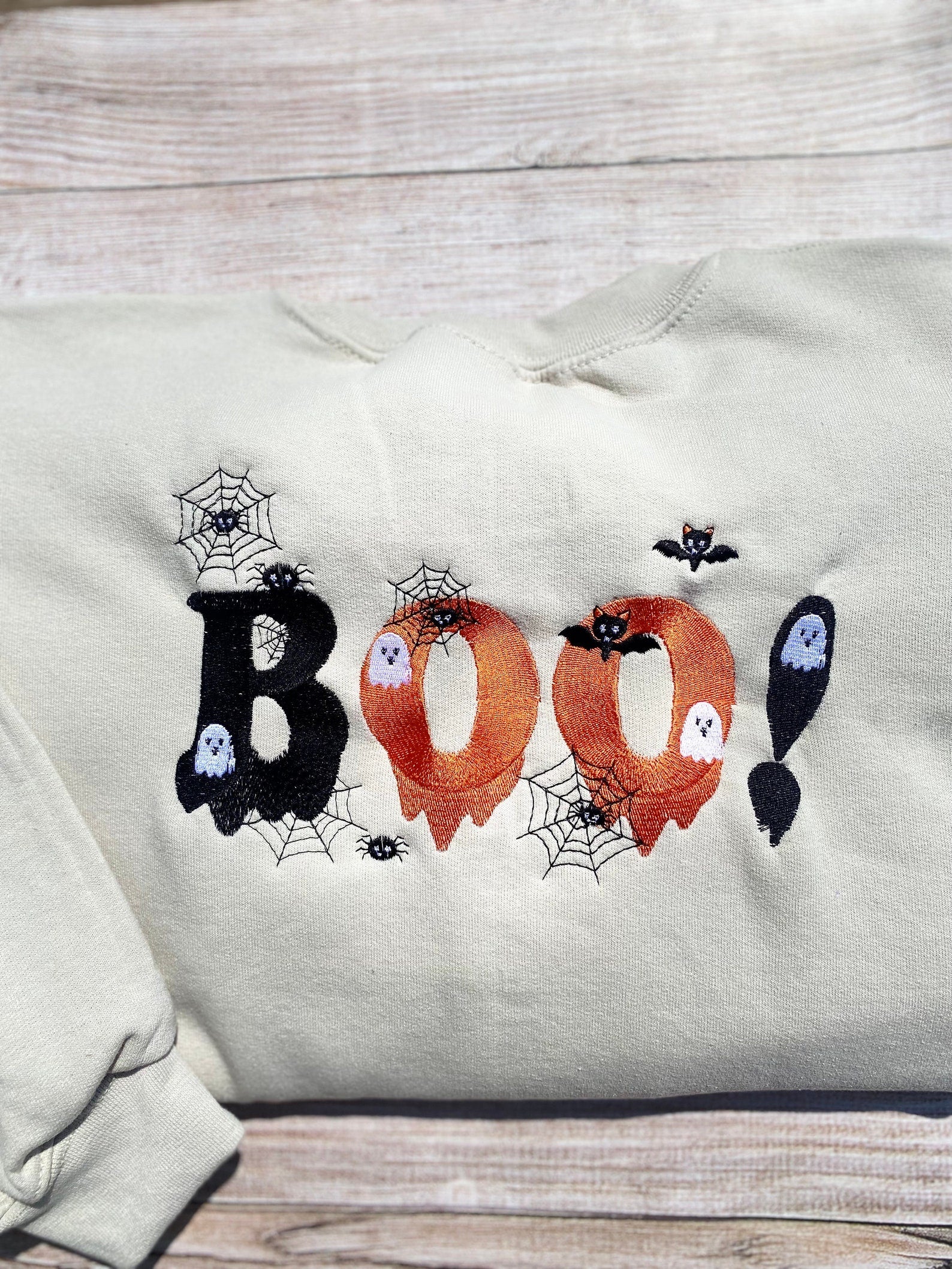 Halloween  Embroidered Sweatshirt 2D Crewneck Sweatshirt All Over Print Sweatshirt For Women Sweatshirt For Men Sws2834