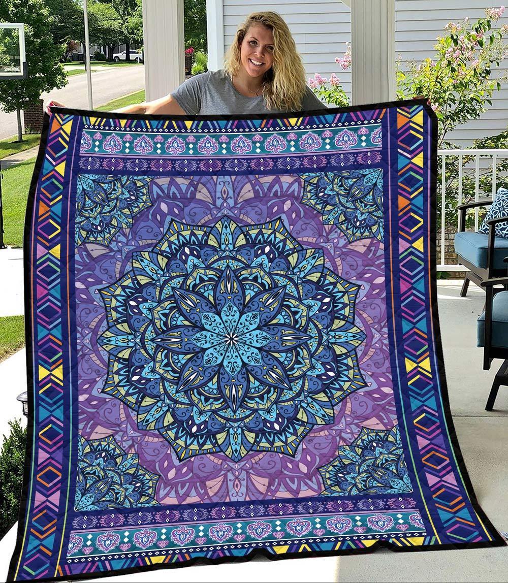 ViticStore™ Hippie Style – Mandala Blue Purple Flower – 3D Printed Soft Cotton Kingsize Quilt, gift for family, home decor, best gift ideas