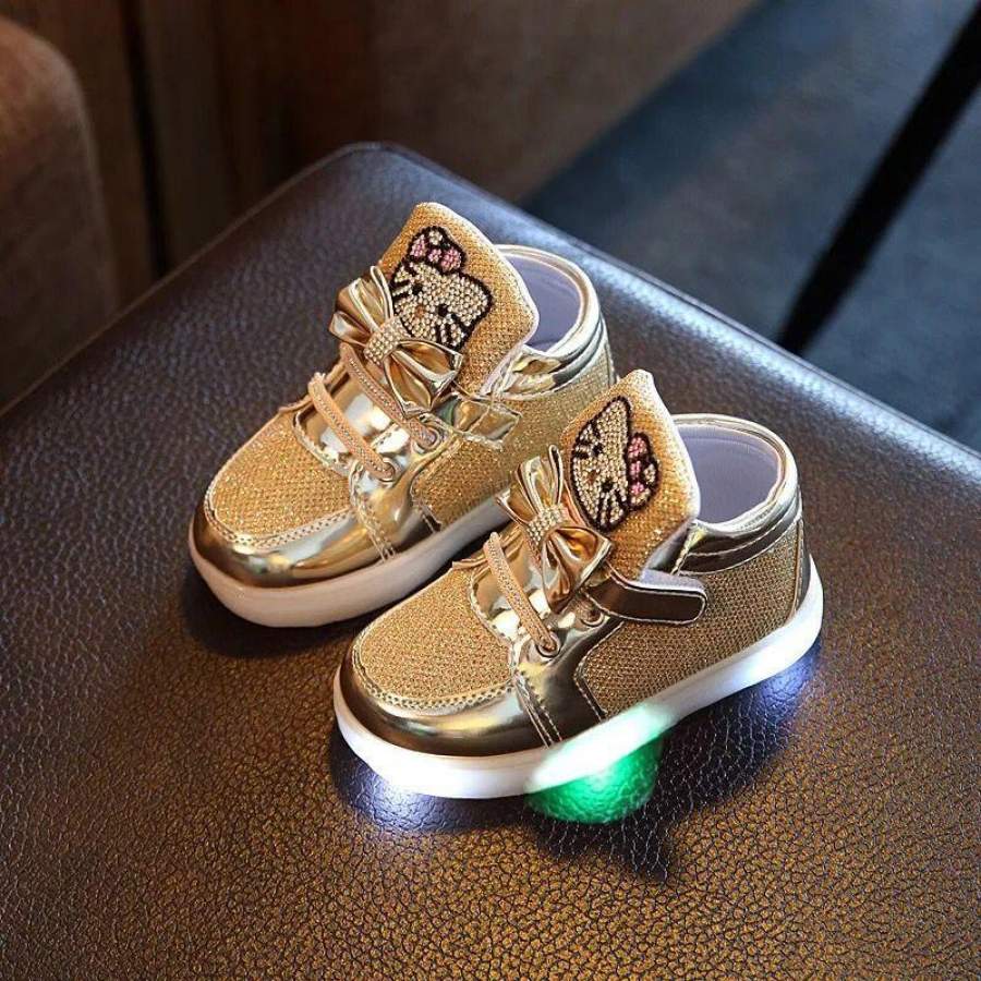 New Children Luminous Shoes Boys Running shoes Girls Shoes Baby Flashing Lights Fashion Sneakers Toddler Little Kid LED Sneakers