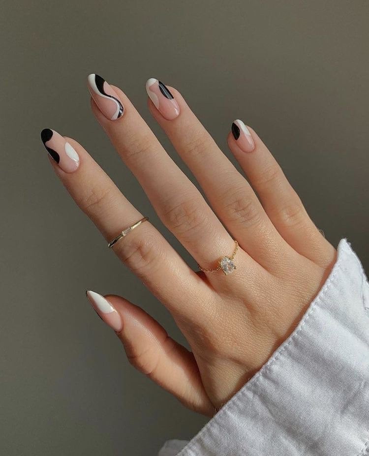 Black and White Swirl Nails | Fake Nails | Glue On Nails | Press On Nails