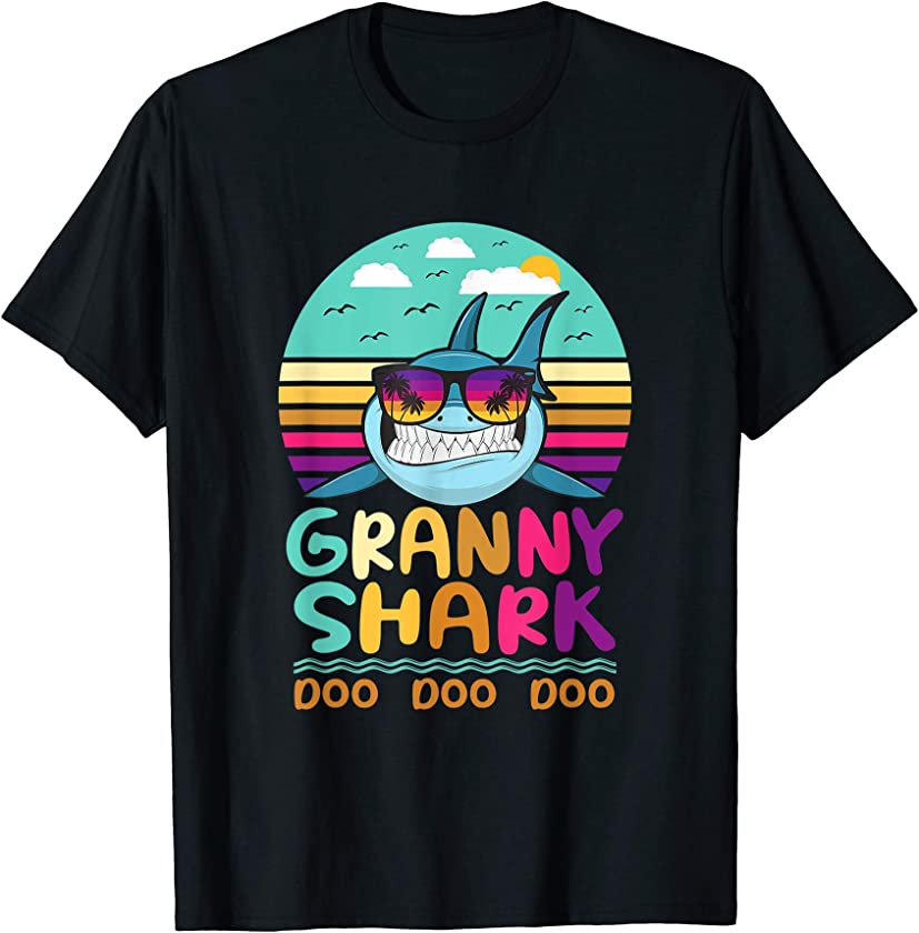 Vintage Granny Shark Doo Doo Doo Birthday Gifts T-Shirt