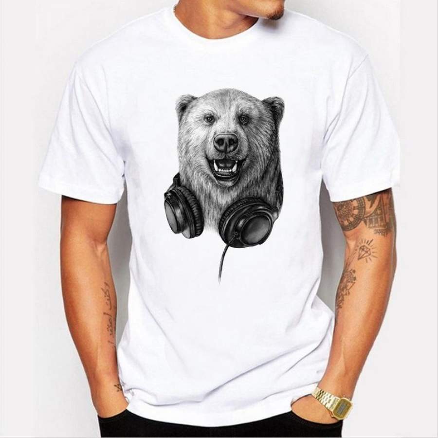 2017 Summer Newest Fashion Men T-Shirt Personality Wearing A Headset Bear Printing O-Neck T Shirt Novelty Hipster Tops Tees