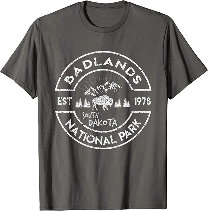 Badlands National Park Retro Hiking Vintage South Dakota T-Shirt