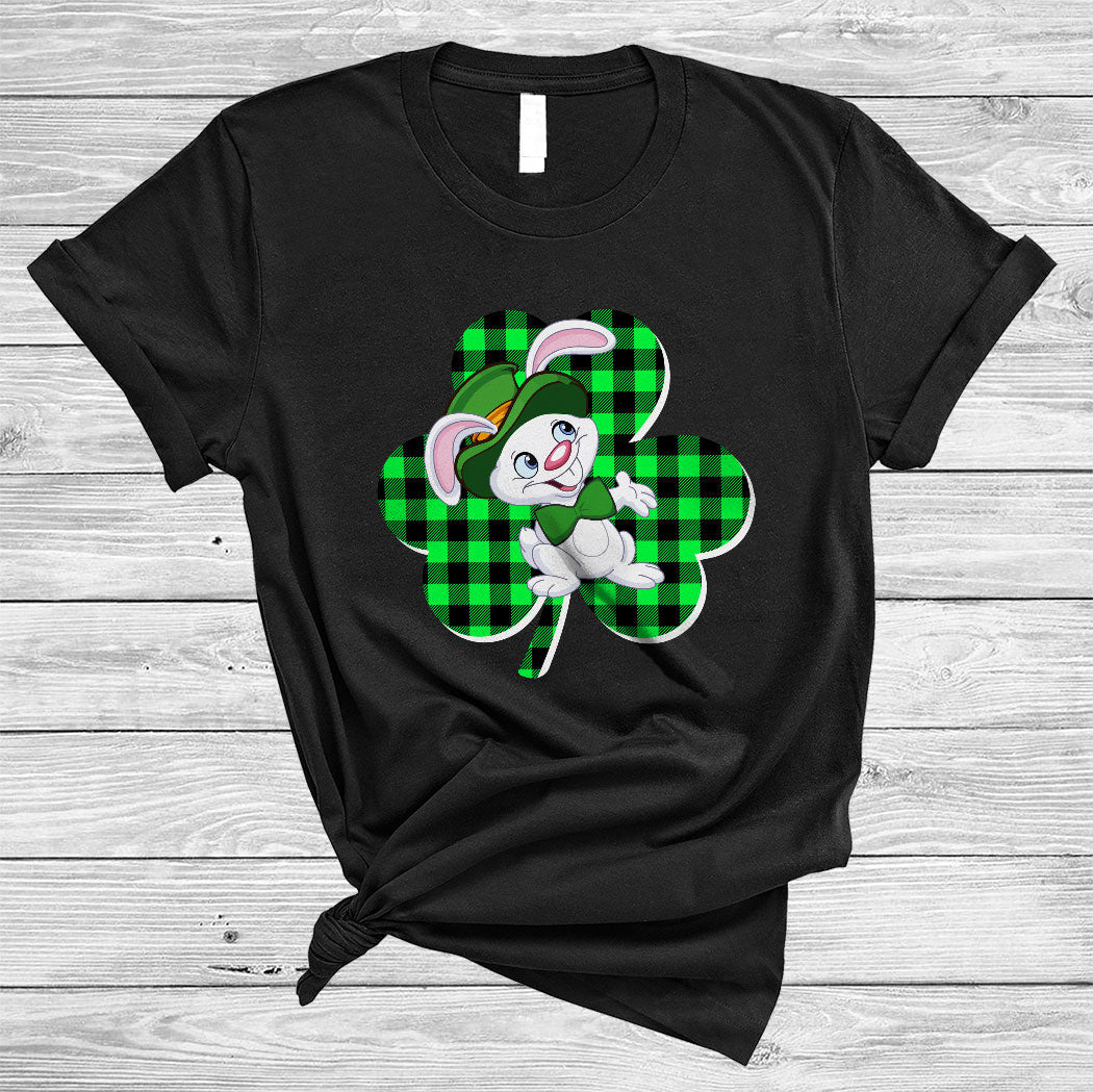 Leprechaun Bunny With Green Plaid Shamrock Shape Funny St. Patrick’S Day Bunny Lover Gifts T-Shirt