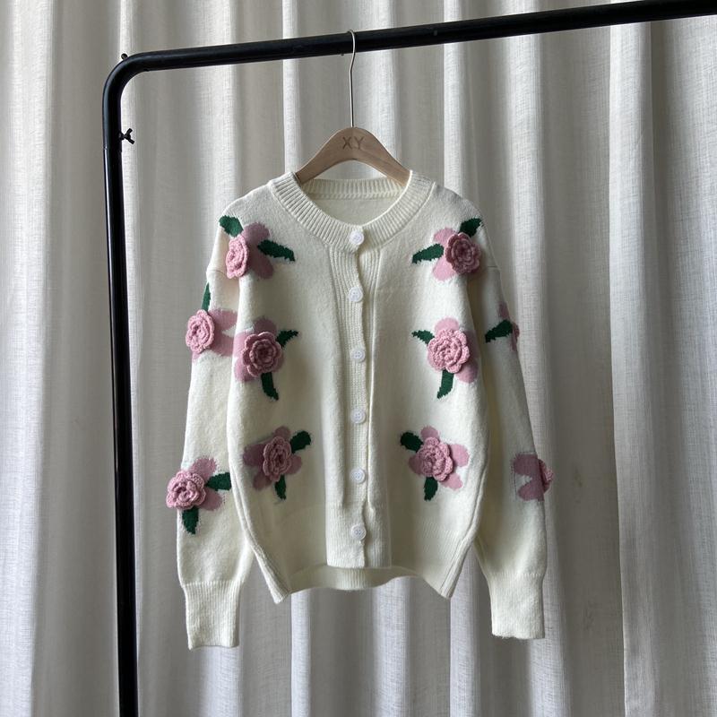 Woman Sweater 2022 Autumn And Winter New Retro Knit Sweater Female Rose Flower Embroidery Contrast Loose Sweater Coat Cardigan alx