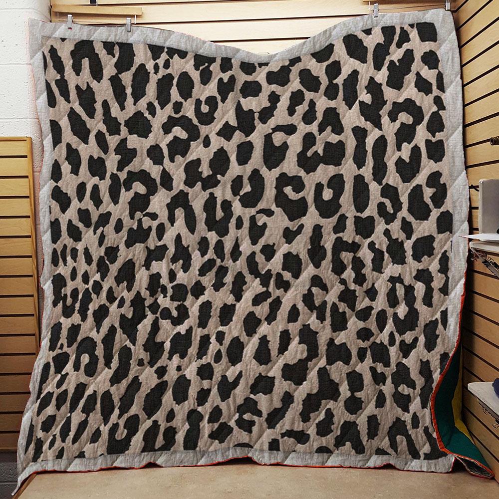 Tan Leopard Throw Quilt Blanket