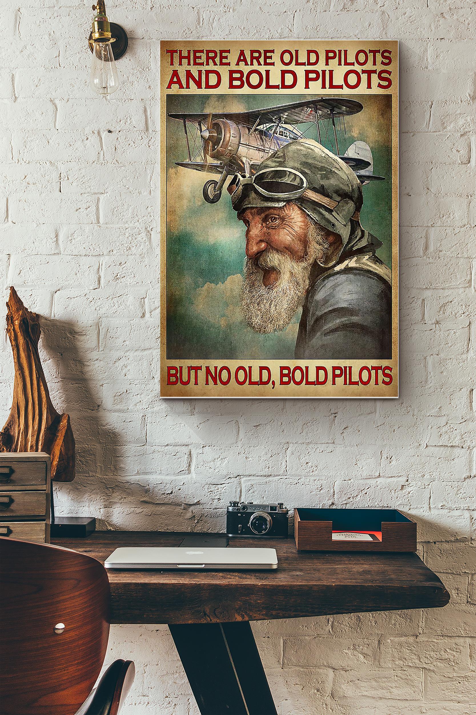 There Are Old Pilots And Bold Pilots Poster – Aviation Knowledge Wall Art – Gift For Flight Engineer Control Tower Worker Pilot (Unframed) Poster