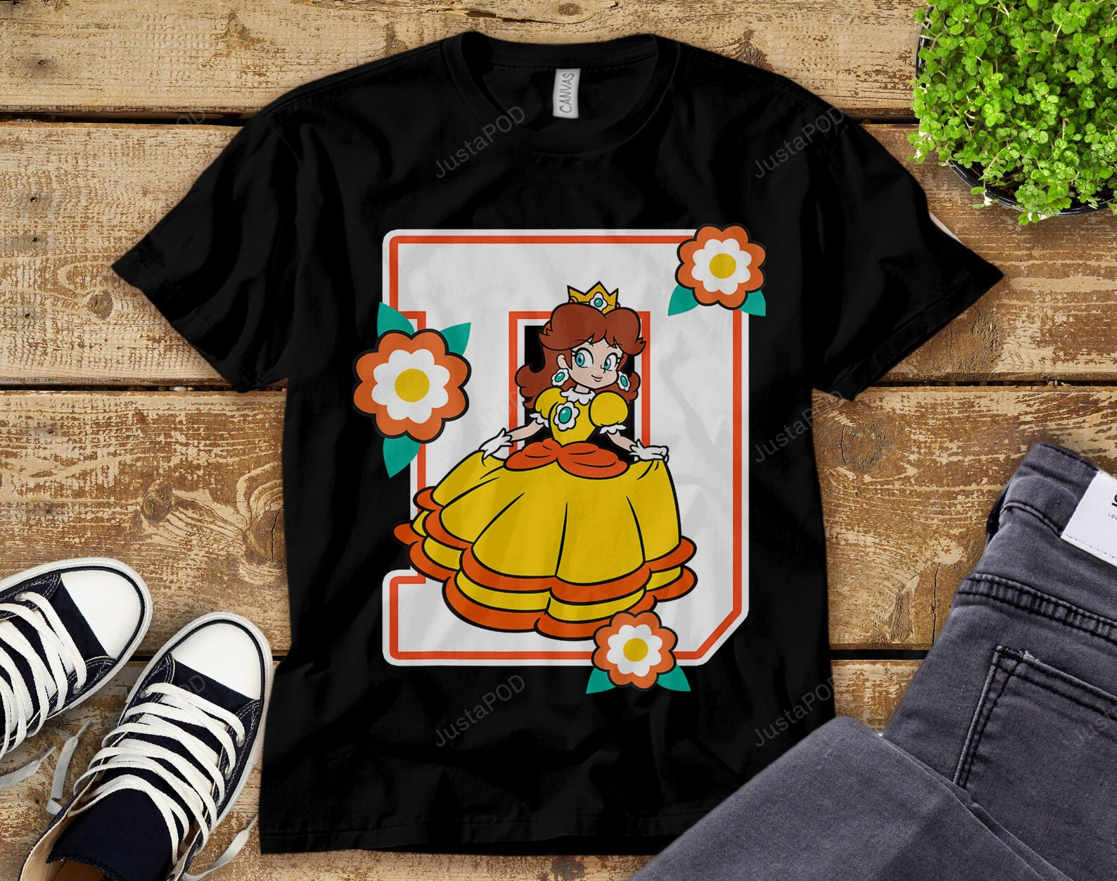 Super Mario Daisy Flowers Poster T-Shirt