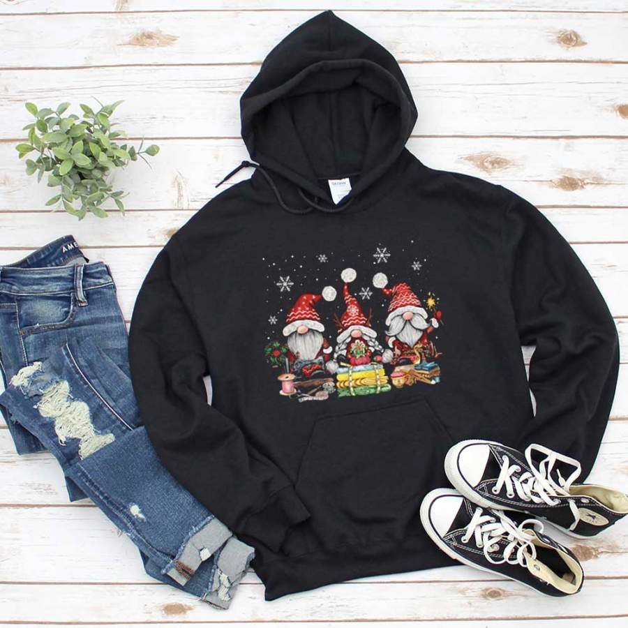 Quilt gnomes merry christmas xmas wreath snowflakes black hoodie for men and women S-5XL