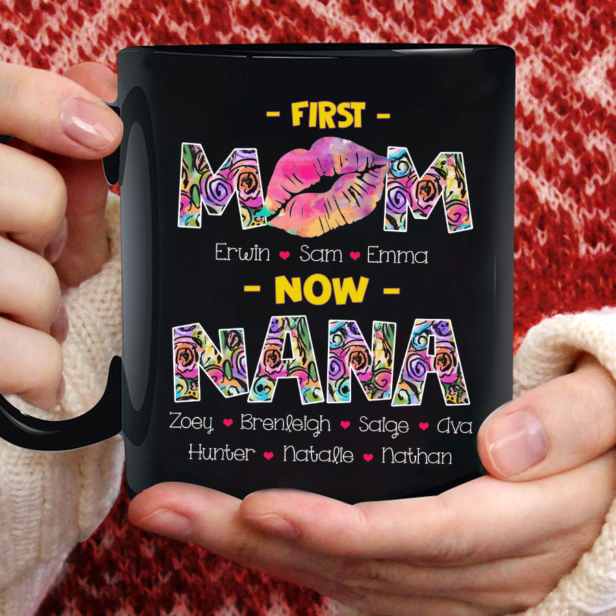 First Mom Now Grandma Lips Flower Shirt Mug