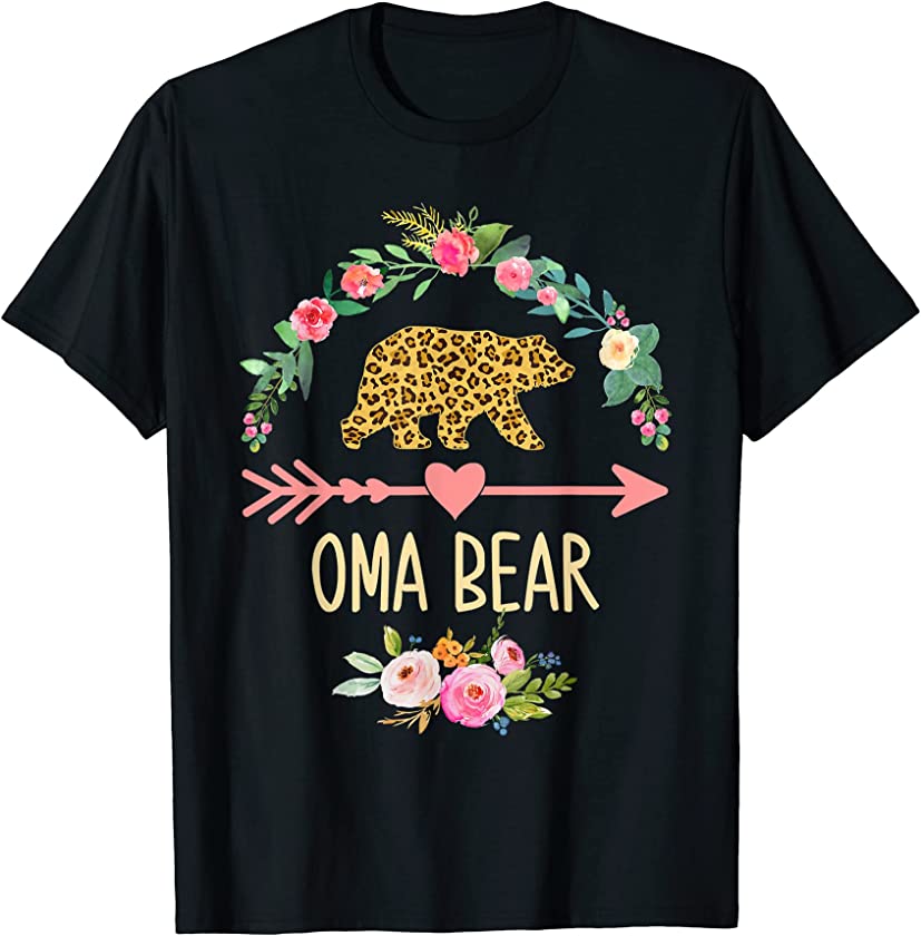 Oma Bear Xmas Family Christmas Pajama Leopard Grandma T-Shirt