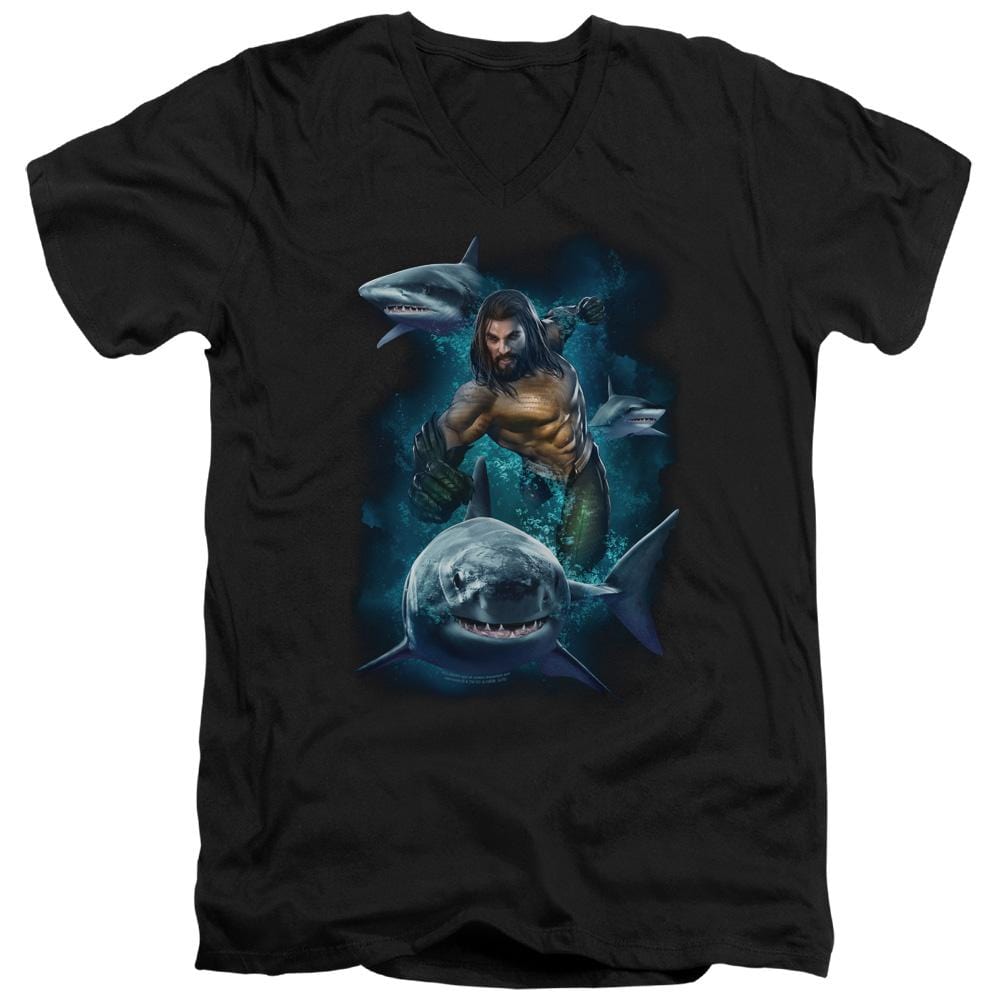 Aquaman Movie Swimming With Sharks – Men’S V-Neck T-Shirt