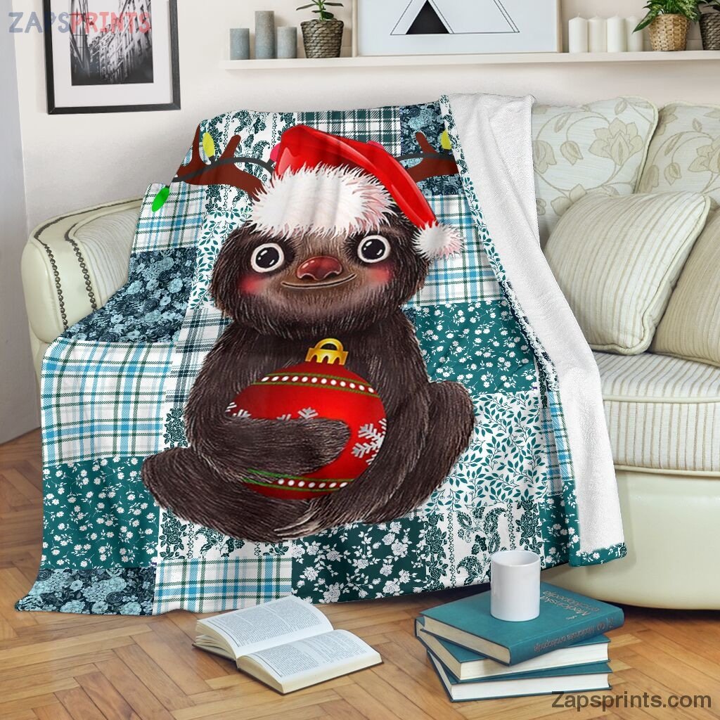 Sloth Christmas Pattern Blanket – Cool Gift Ideas