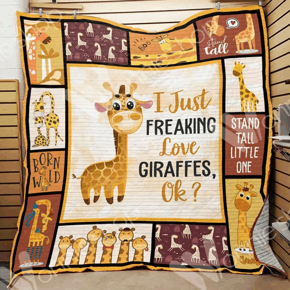 Animal I Just Freaking Love Giraffes Quilt Blanket